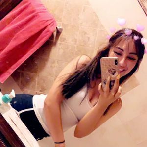 Meet your Posher, Daniela